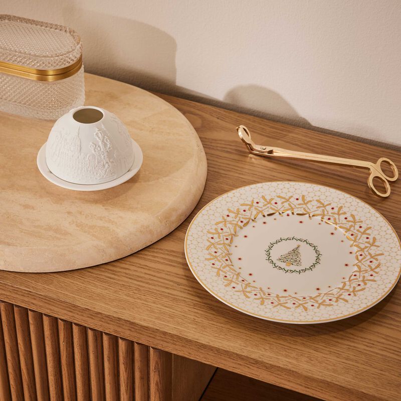 Noel Salad Plate Round White 21cm bernardaud noel salad plate round white 21cm