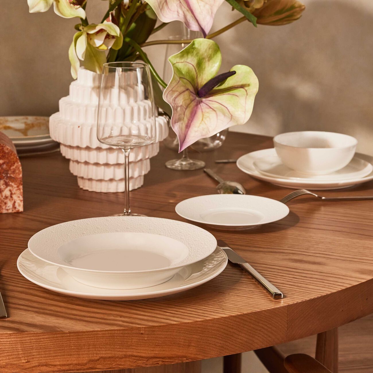 برناردو طبق الطعام إكيوم دائري أبيض 22 سم