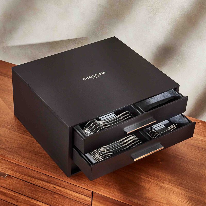 كريستوفل طقم الفضيات بيرل مؤلف من 75 قطعة باللون الفضي