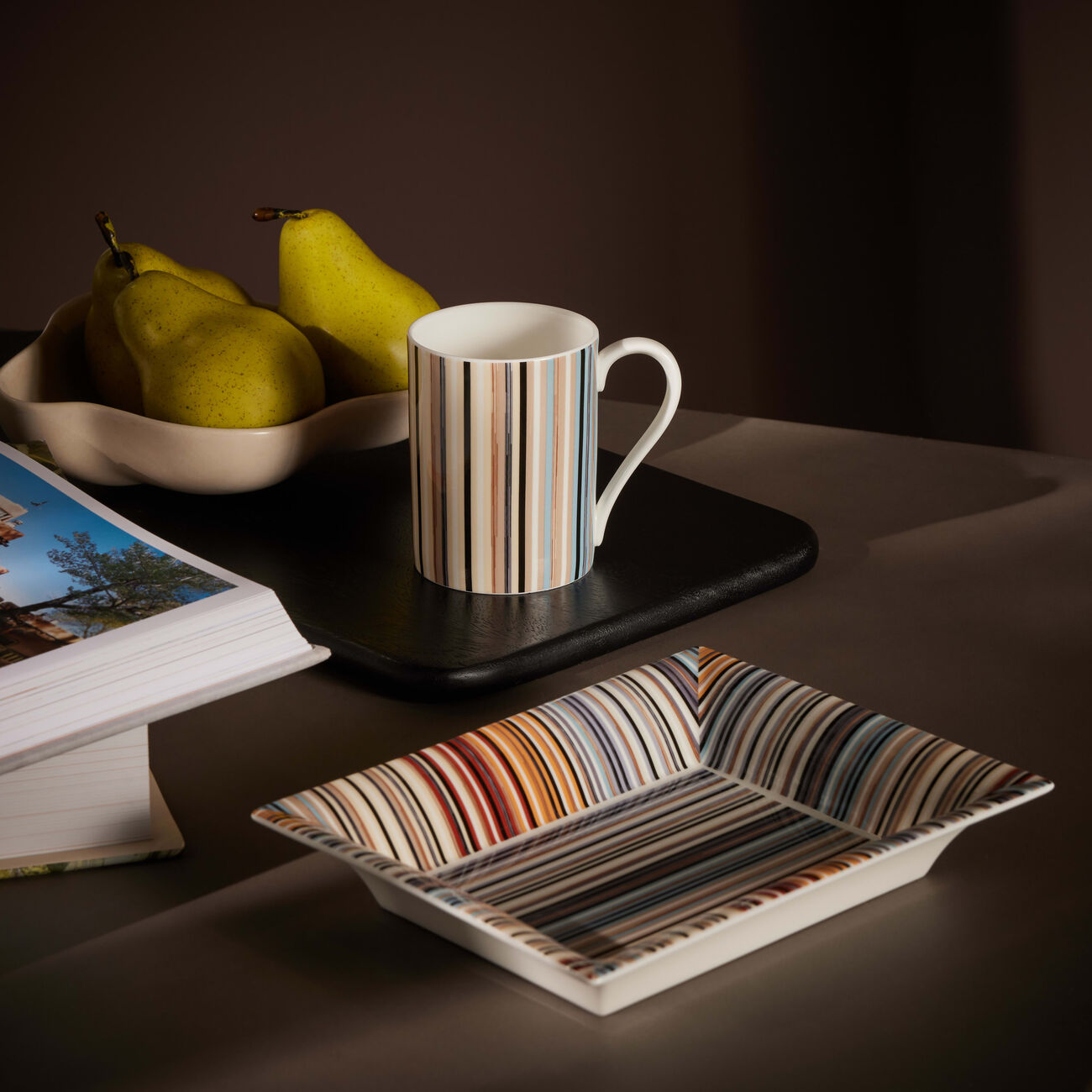 ميسوني هوم صينية الحلى والمجوهرات جينكينز مستطيلة صغيرة مزينة بخطوط