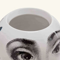 fornasetti rossetti vase  medium white
