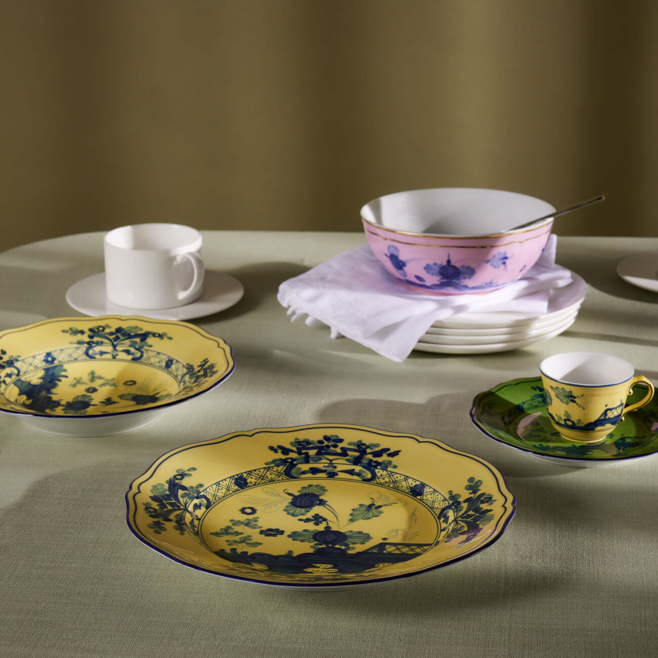 ginori 1735 oriente italiano dinner plate round yellow 26cm