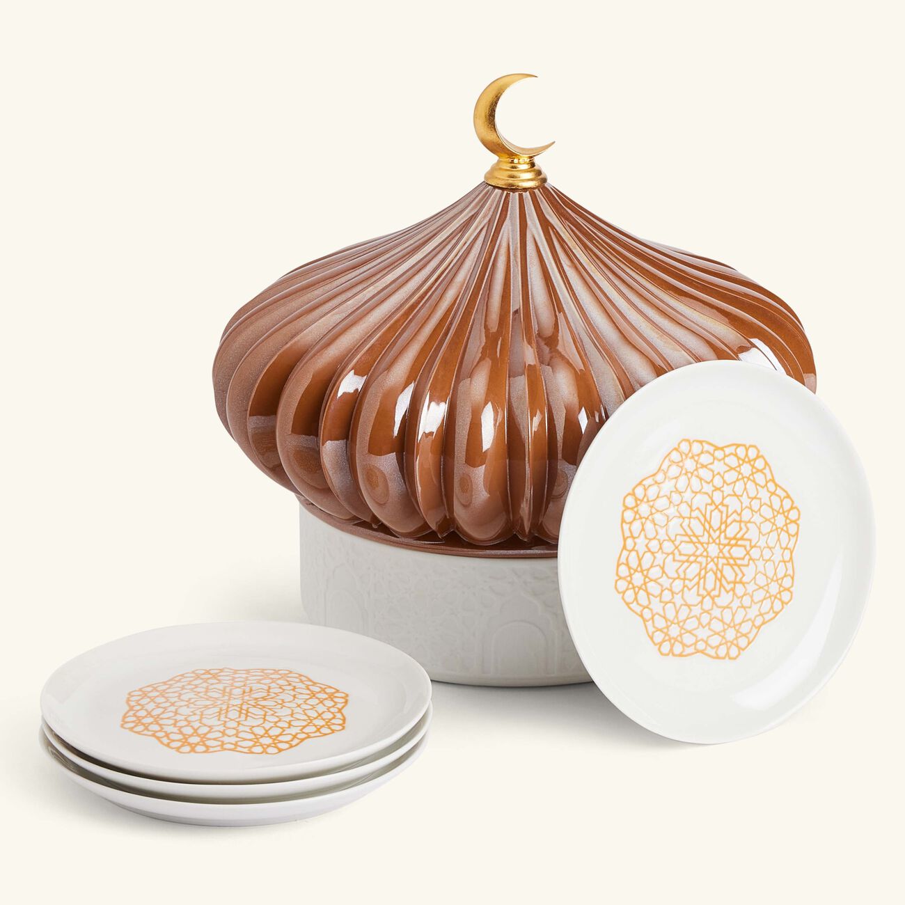 لادرو صندوق ماجستيك نايتس مع 4 أطباق باللون البني