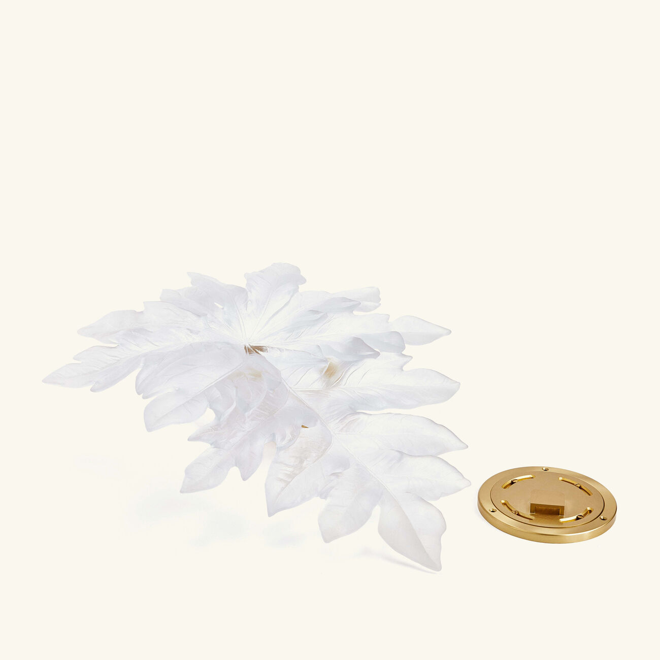 daum born o wall leaf figurine large white