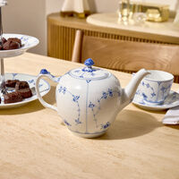 رويال كوبنهاغن إبريق الشاي بلو فلوتد بلاين أبيض