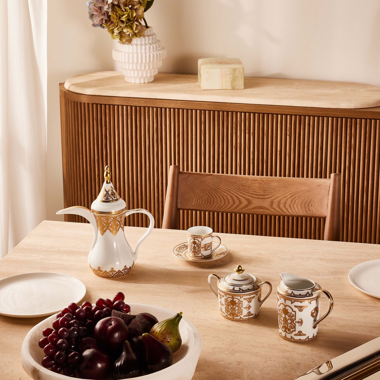 برناردو إبريق القهوة فينيس باللون الذهبي