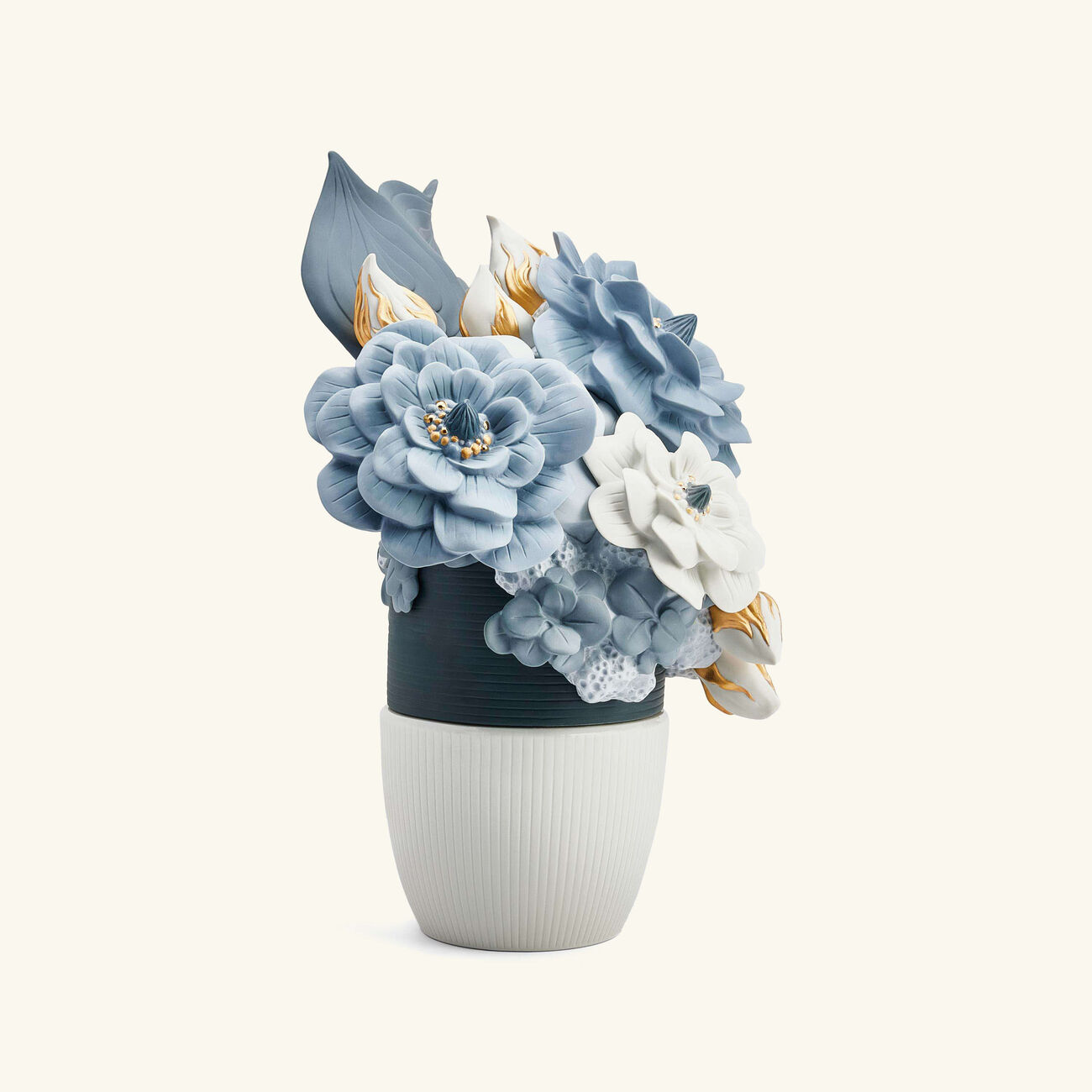 Vase with Flowers Large Blue lladro vase with flowers large blue