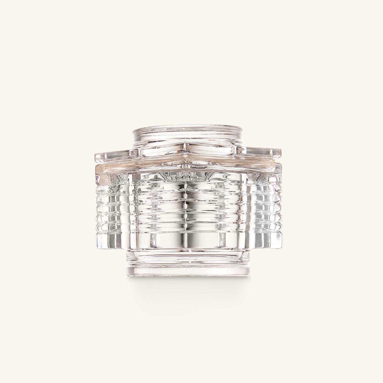 ماريو تشيوني علبة عود مربعة