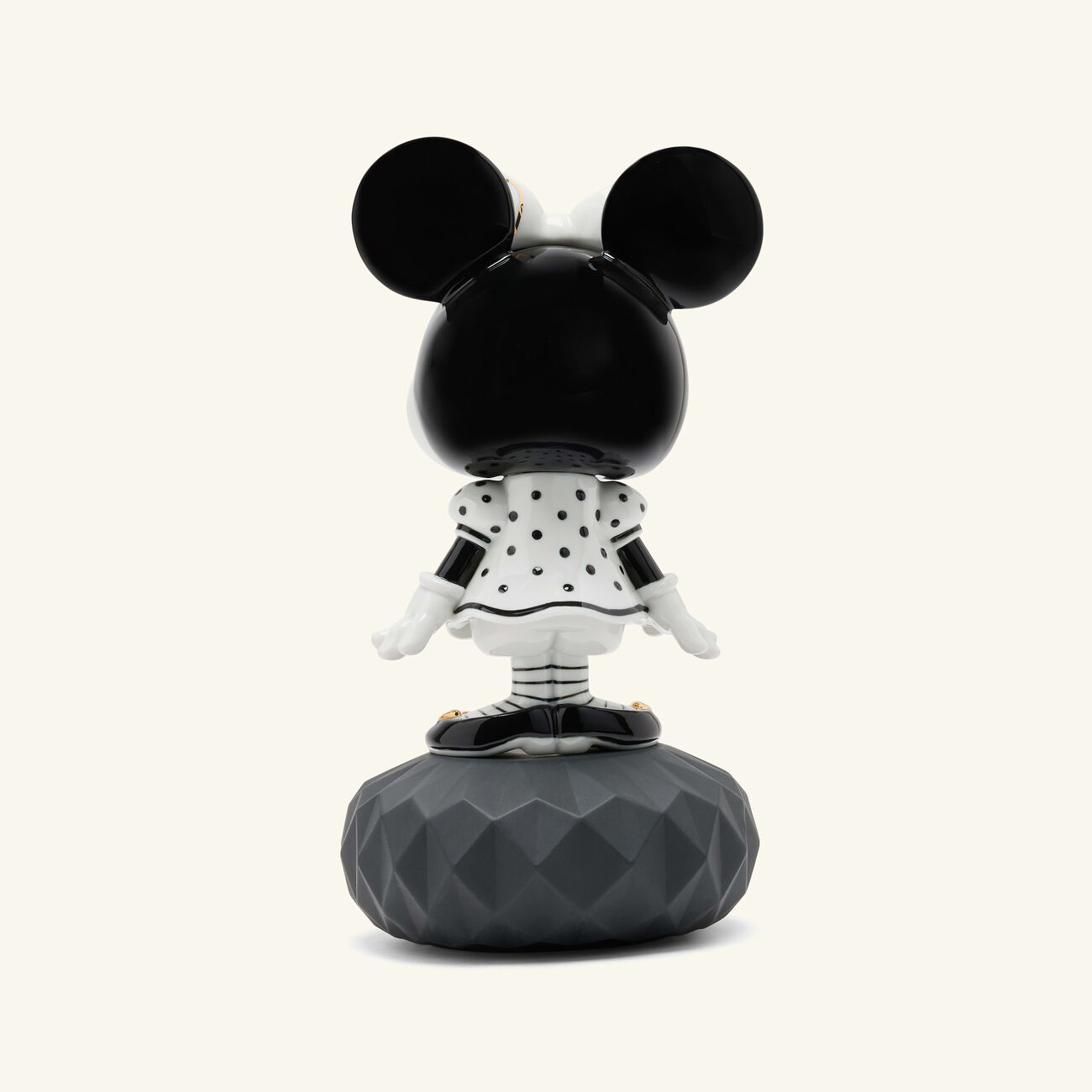 لادرو منحوتة ميني متوسطة الحجم