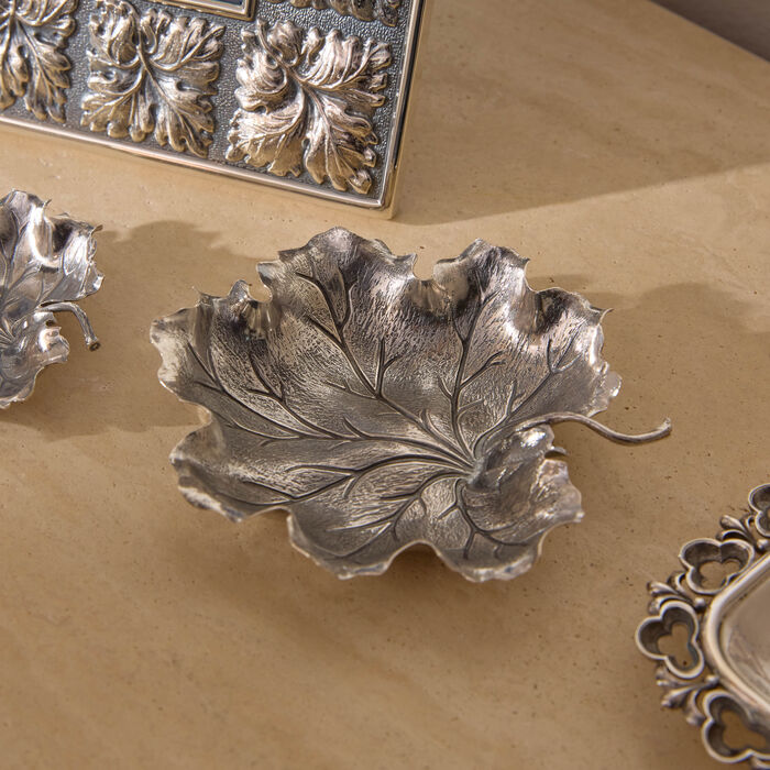 buccellati geranium leaf bowl medium silver