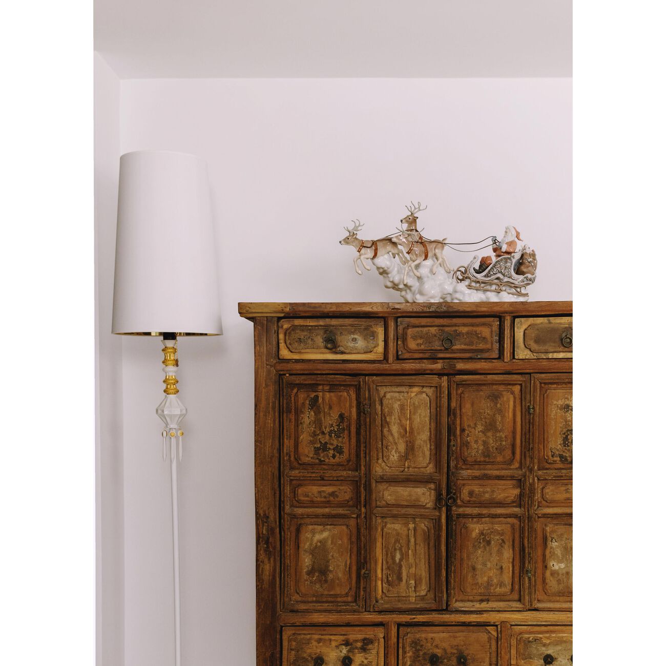 Santa's Midnight Ride Sleigh Sculpture Medium White lladro santa s midnight ride sleigh sculpture medium white