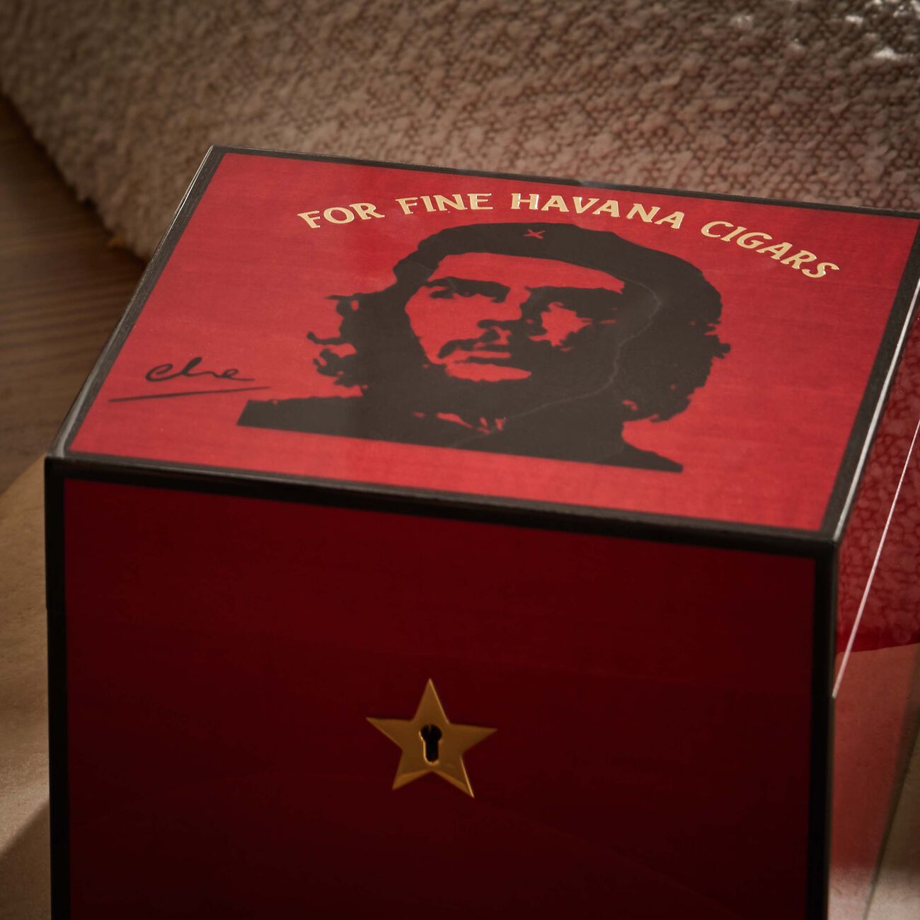 Che Cigar Humidor Red elie bleu che cigar humidor red