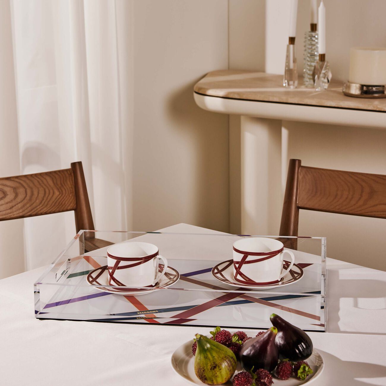 ميسوني هوم طقم ناستري المؤلف من فنجانين للشاي مع صحنيهما بلون أحمر