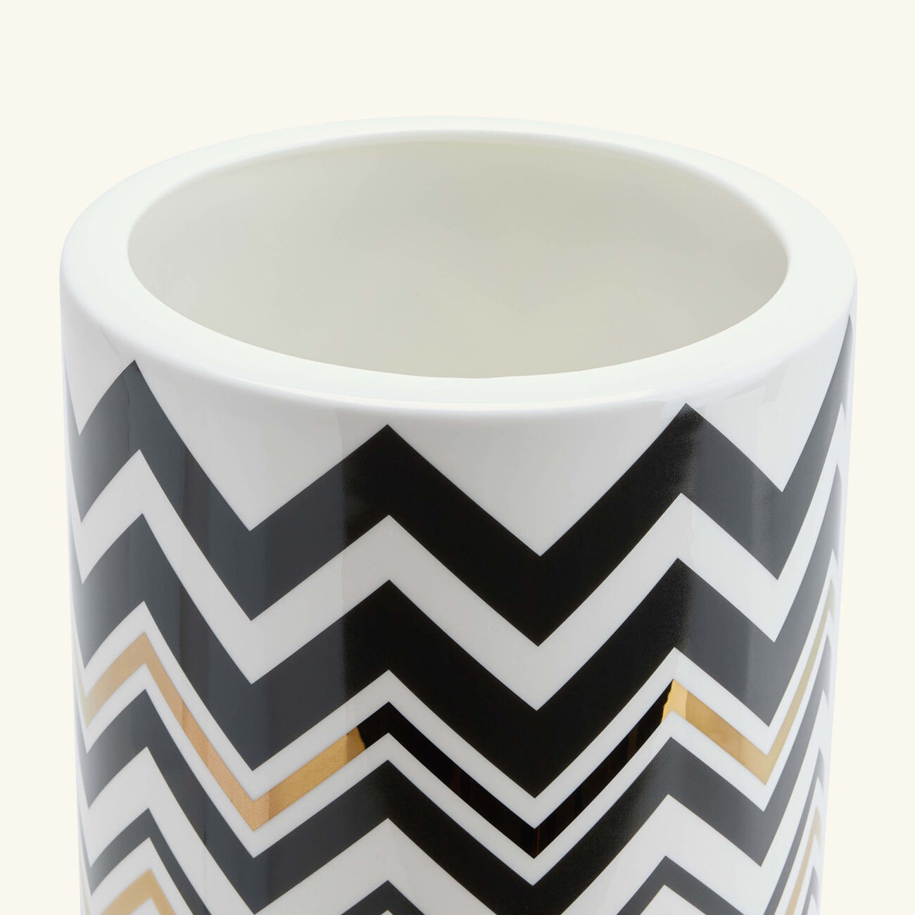 ميسوني هوم مزهرية زيك زاك متوسطة مزينة بنقش متعرج