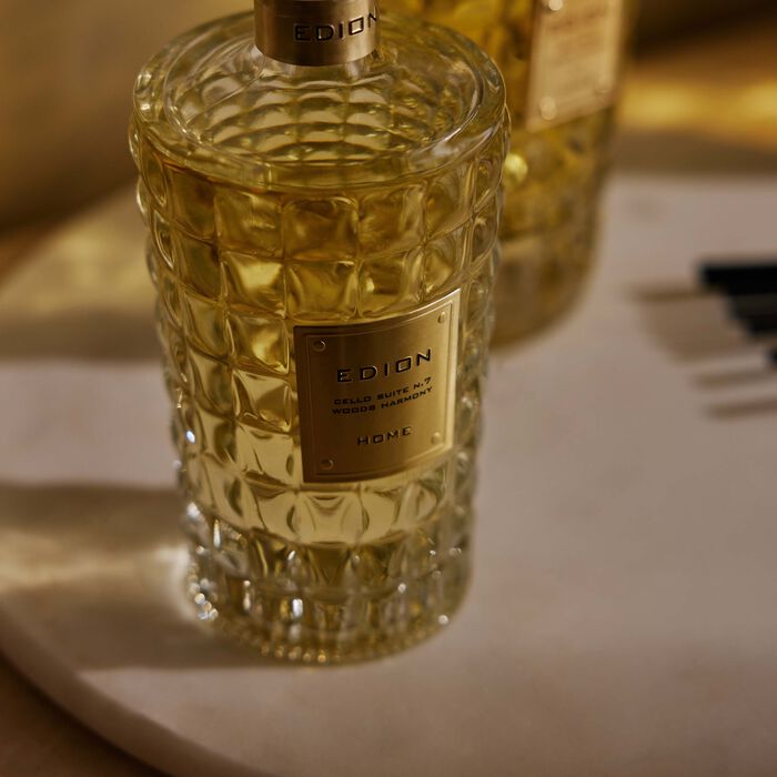 إديون موزع العطر تشيلو سويت نمبر 7 وود هارموني   700 مل