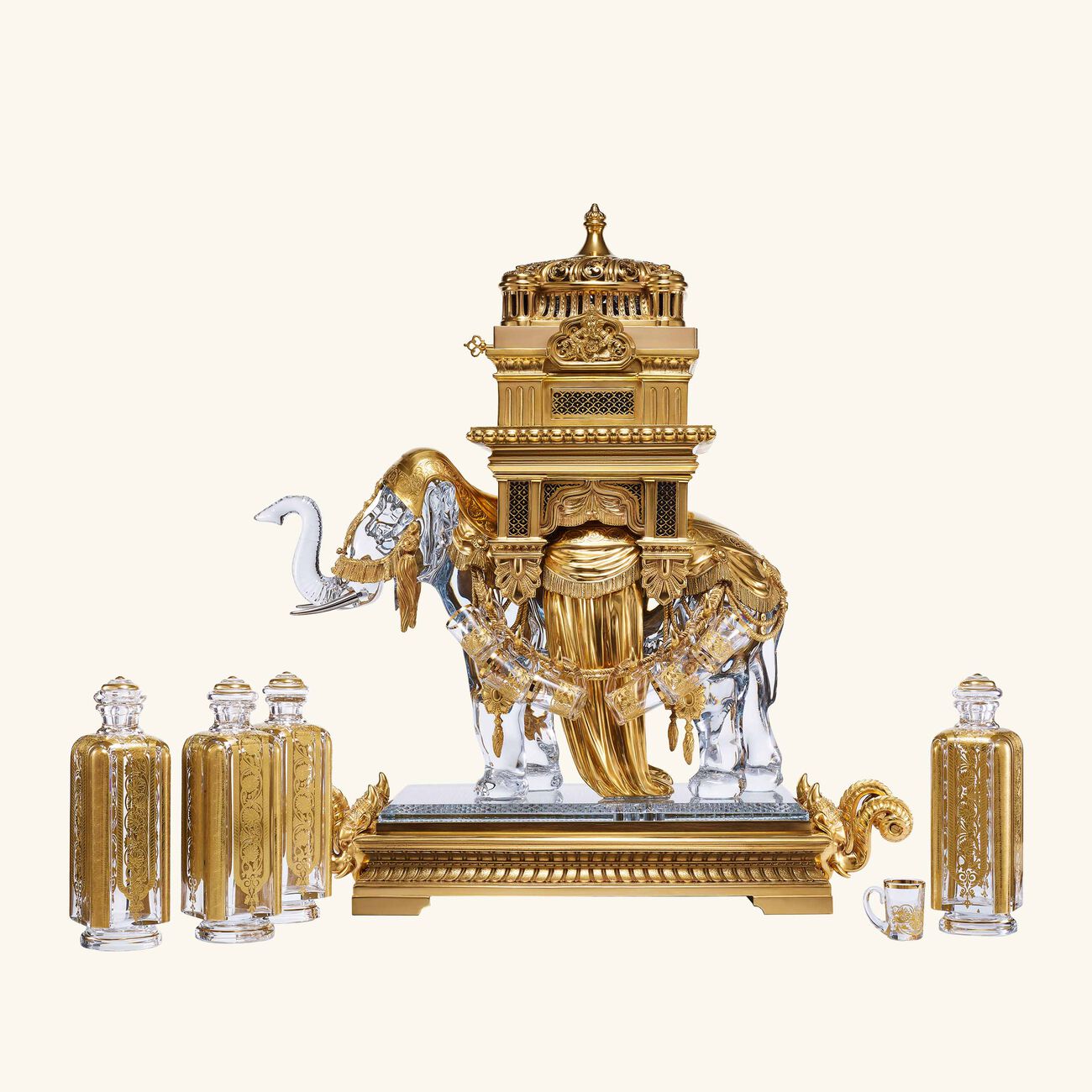 باكارا مجموعة إلفنت للمشروبات على شكل فيل