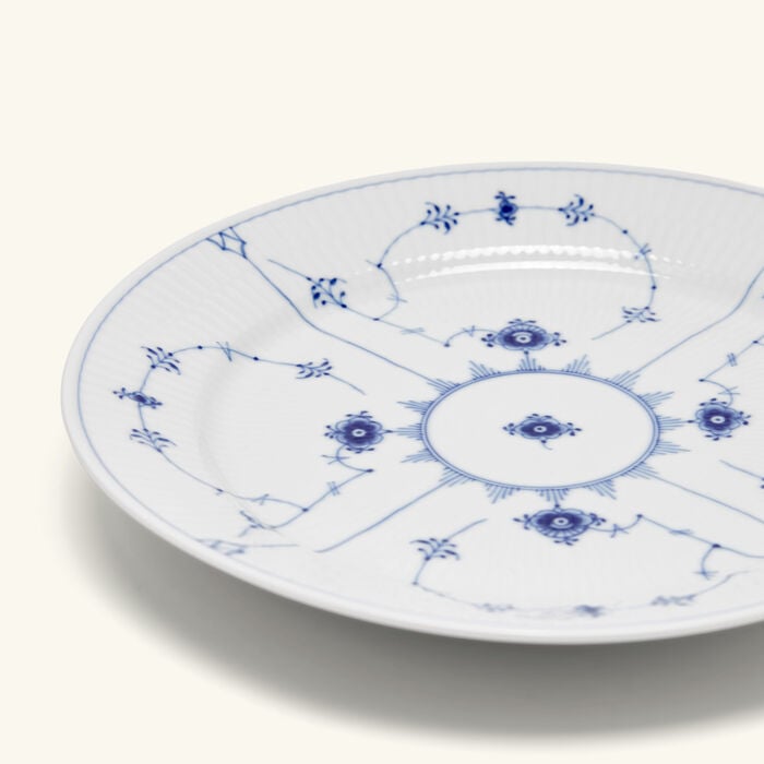 royal copenhagen blue fluted plain dinner plate round white 27cm