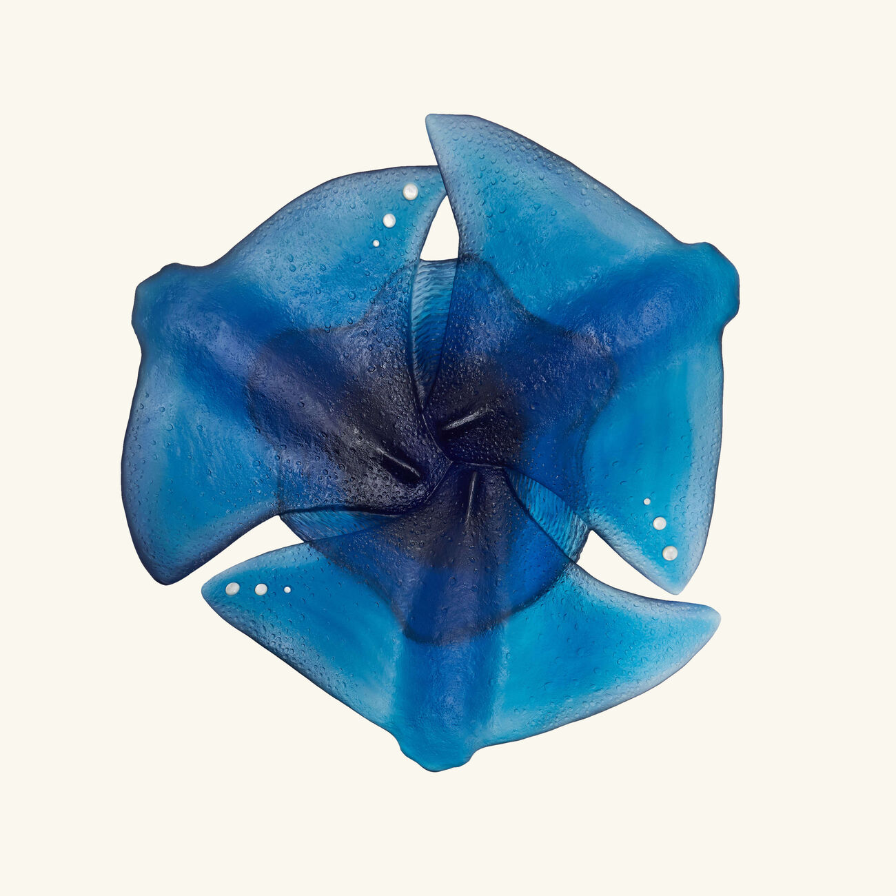 دوم قطعة ديكور مايا رايز زرقاء بإصدار محدود