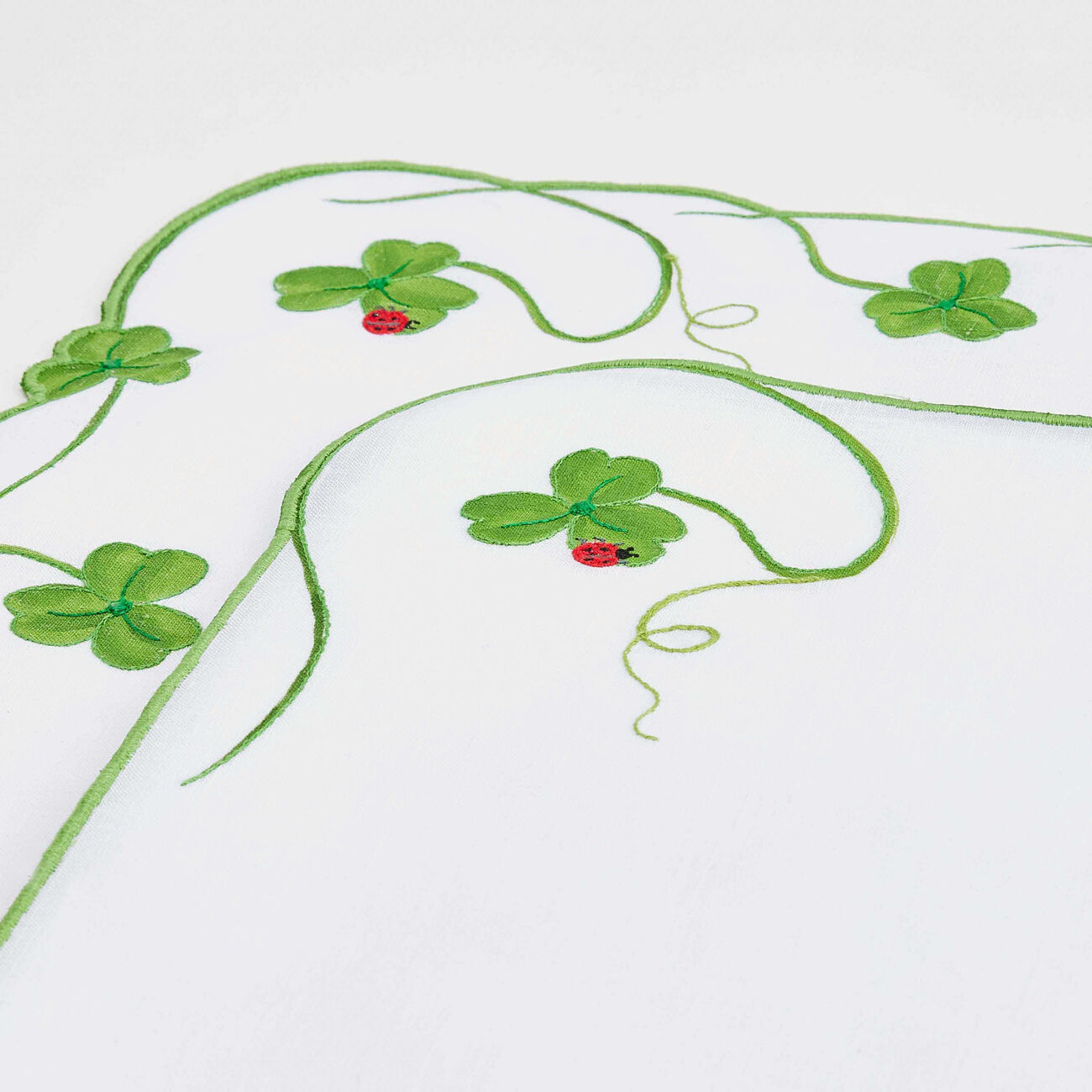 Lucky Placemat & Napkin Green Set Of 4 atelier houriatazi lucky placemat napkin green set of 4