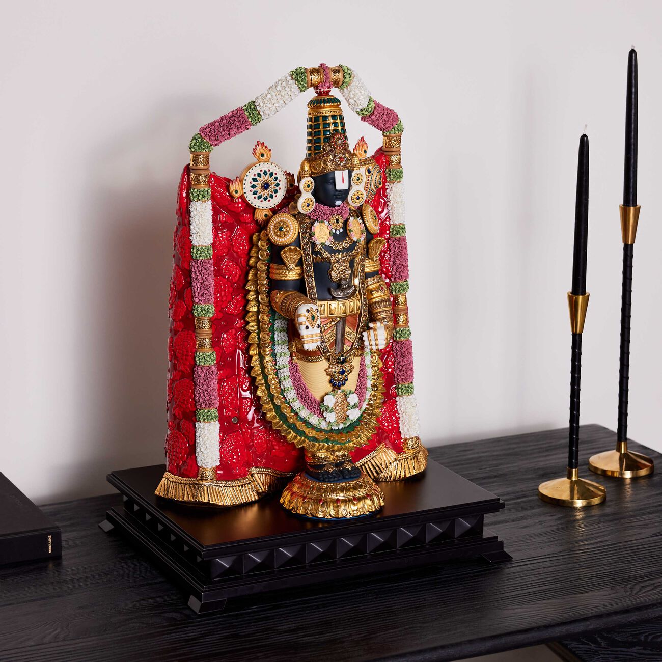 لادرو منحوتة بالاجي كبيرة جدًا حمراء محدودة الإصدار