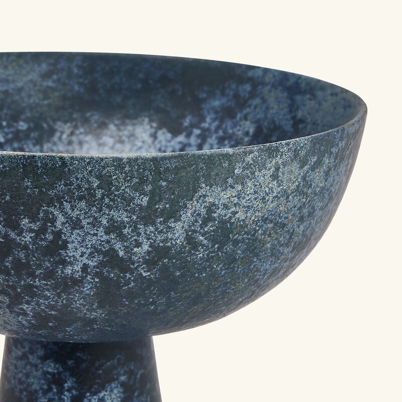 Terra Centerpiece Black l objet terra centerpiece black