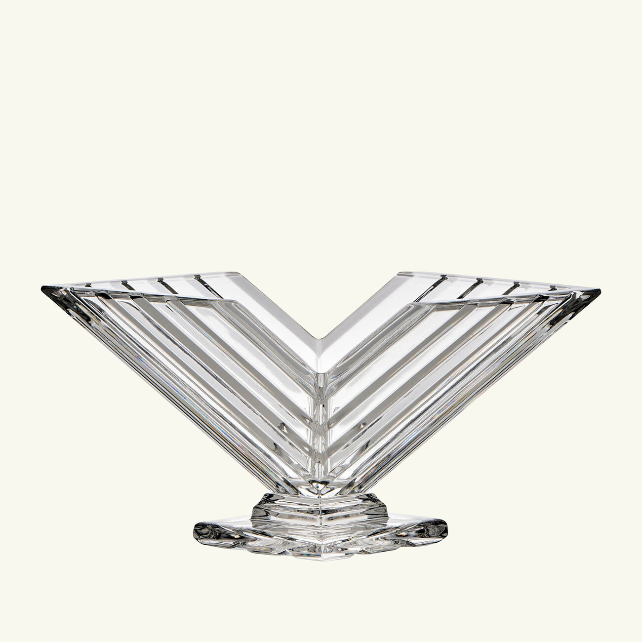 mario cioni   c crystal v shape centerpiece small clear