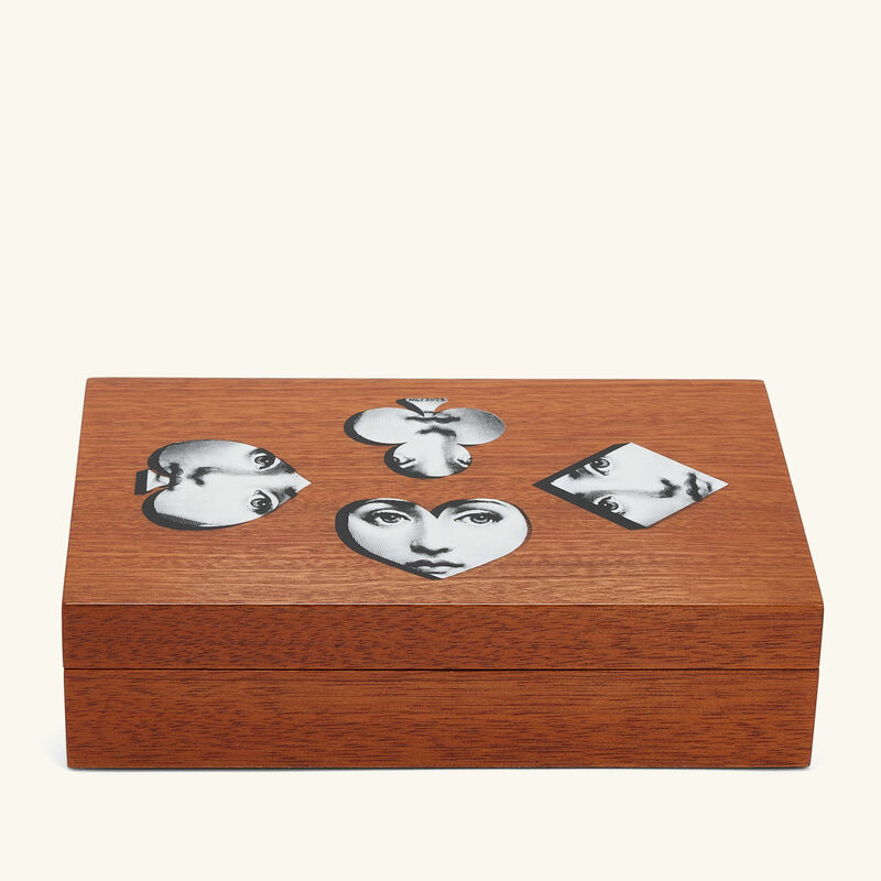 فورناسيتي علبة أوراق اللعب فيزي