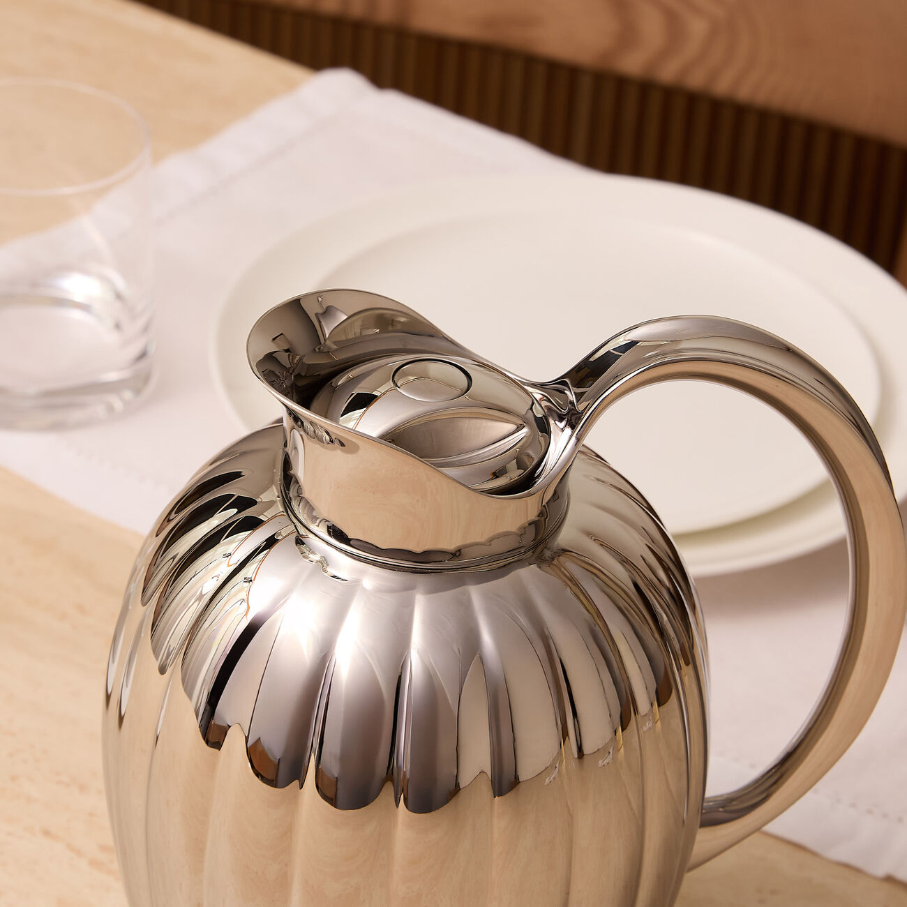 جورج جنسن إبريق بيرنادوت للقهوة والشاي فضي