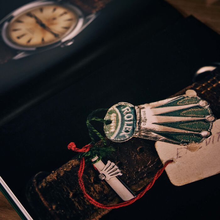 آسولين كتاب رولكس  المجموعة الأيقونية  الإصدار الثاني  47x39 سم