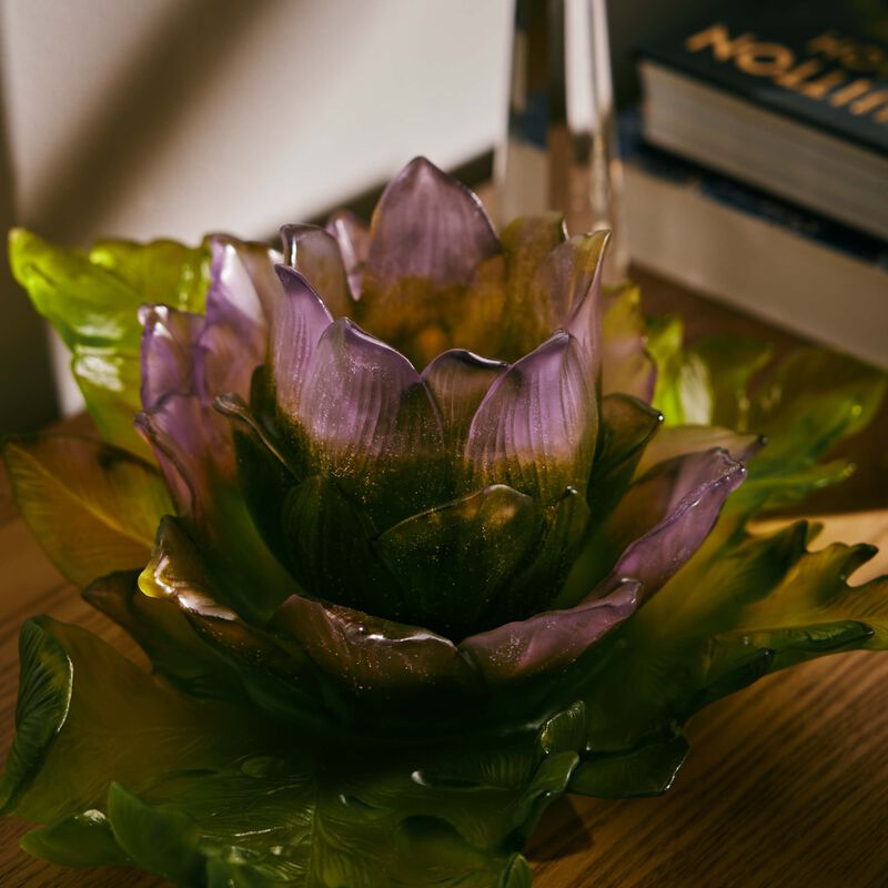 daum jardin de lotus centerpiece