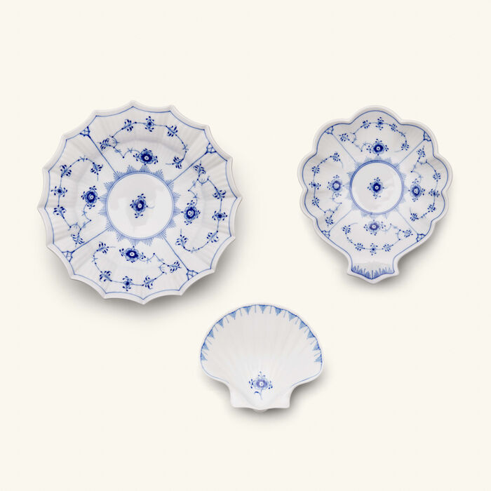 رويال كوبنهاغن طقم أطباق التقديم بلو فلوتد بلاين أبيض من ثلاثة أطباق