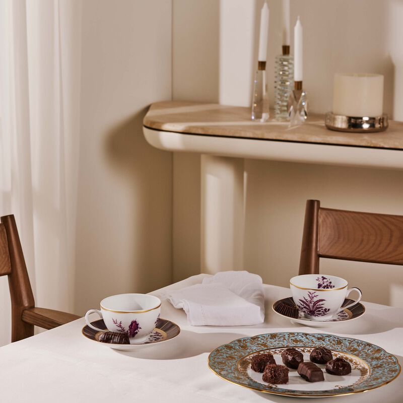 برناردو طقم مؤلف من 4 فناجين للشاي مع صحونها وردي