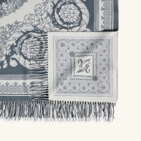 فيرساتشي بطانية كريت دو فلور بالشراريب