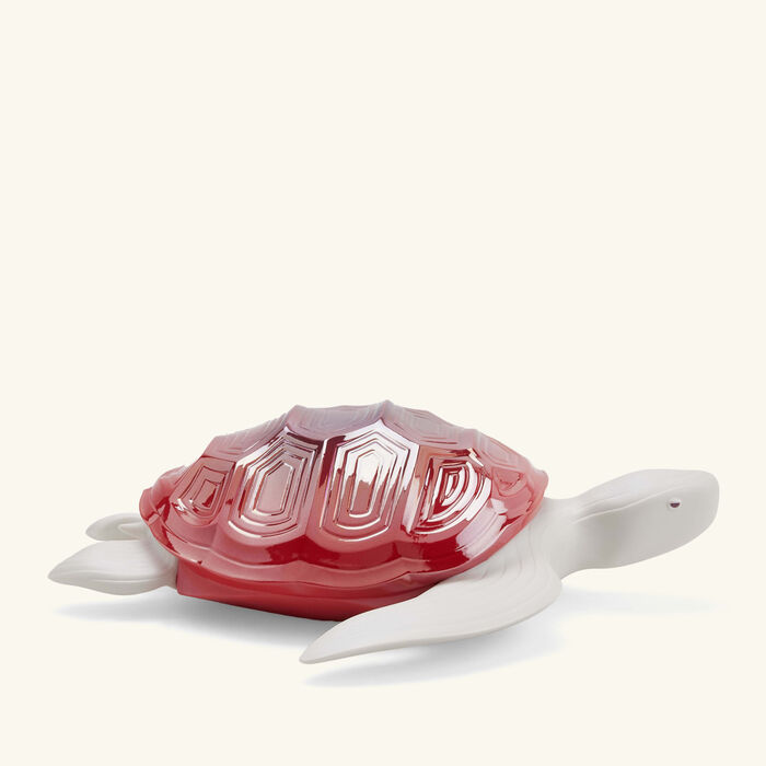 لادرو منحوتة على شكل سلحفاة متوسطة حمراء