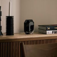 باكارا مزهرية أوكتوجون باد السوداء الصغيرة