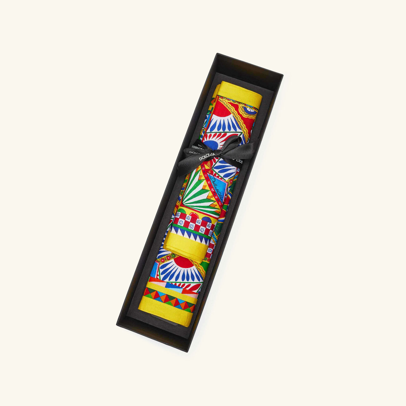 Carretto Placemat and Napkin Set Pattern dolce gabbana casa carretto placemat and napkin set pattern