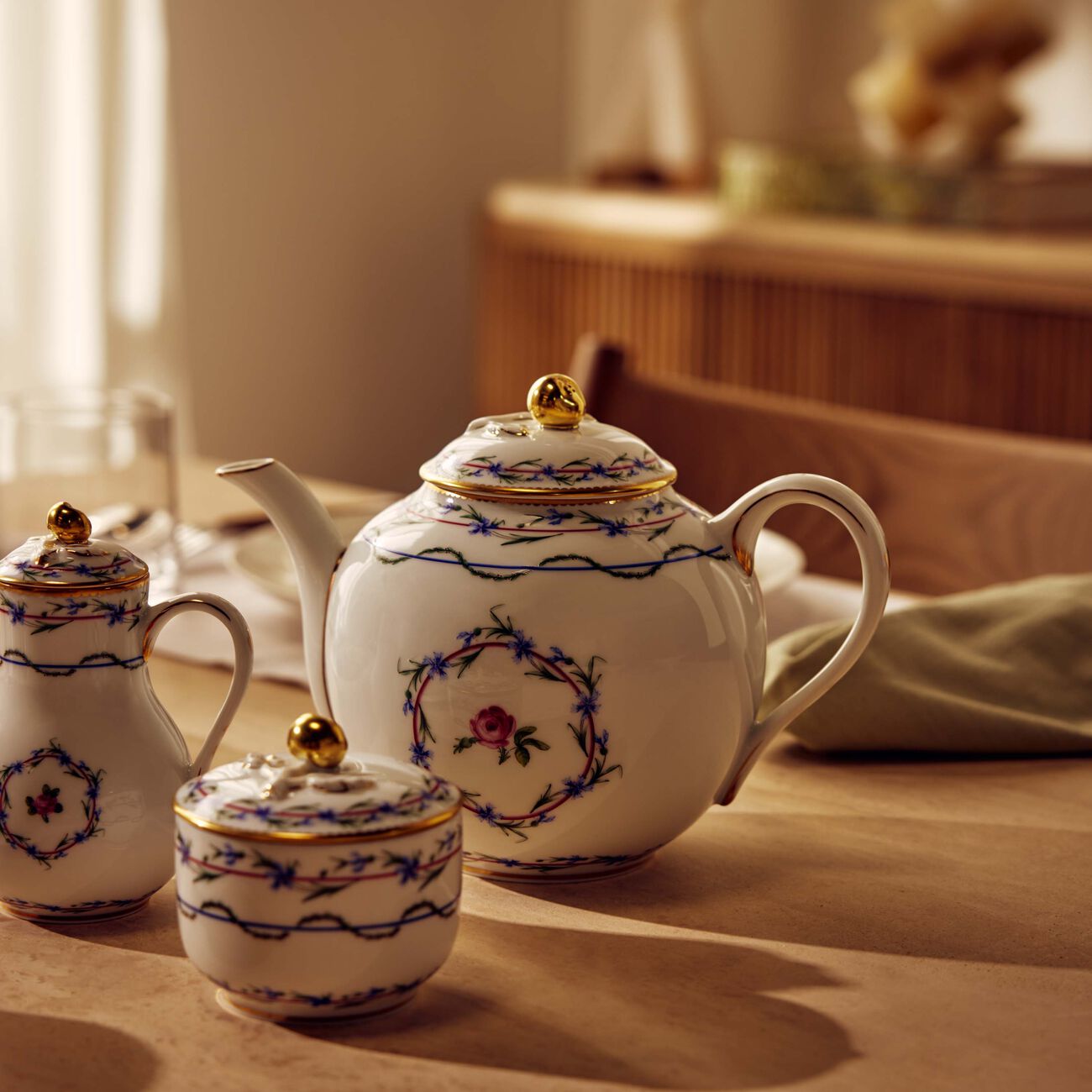 Le Gobelet Du Roy Tea Pot White bernardaud le gobelet du roy tea pot white