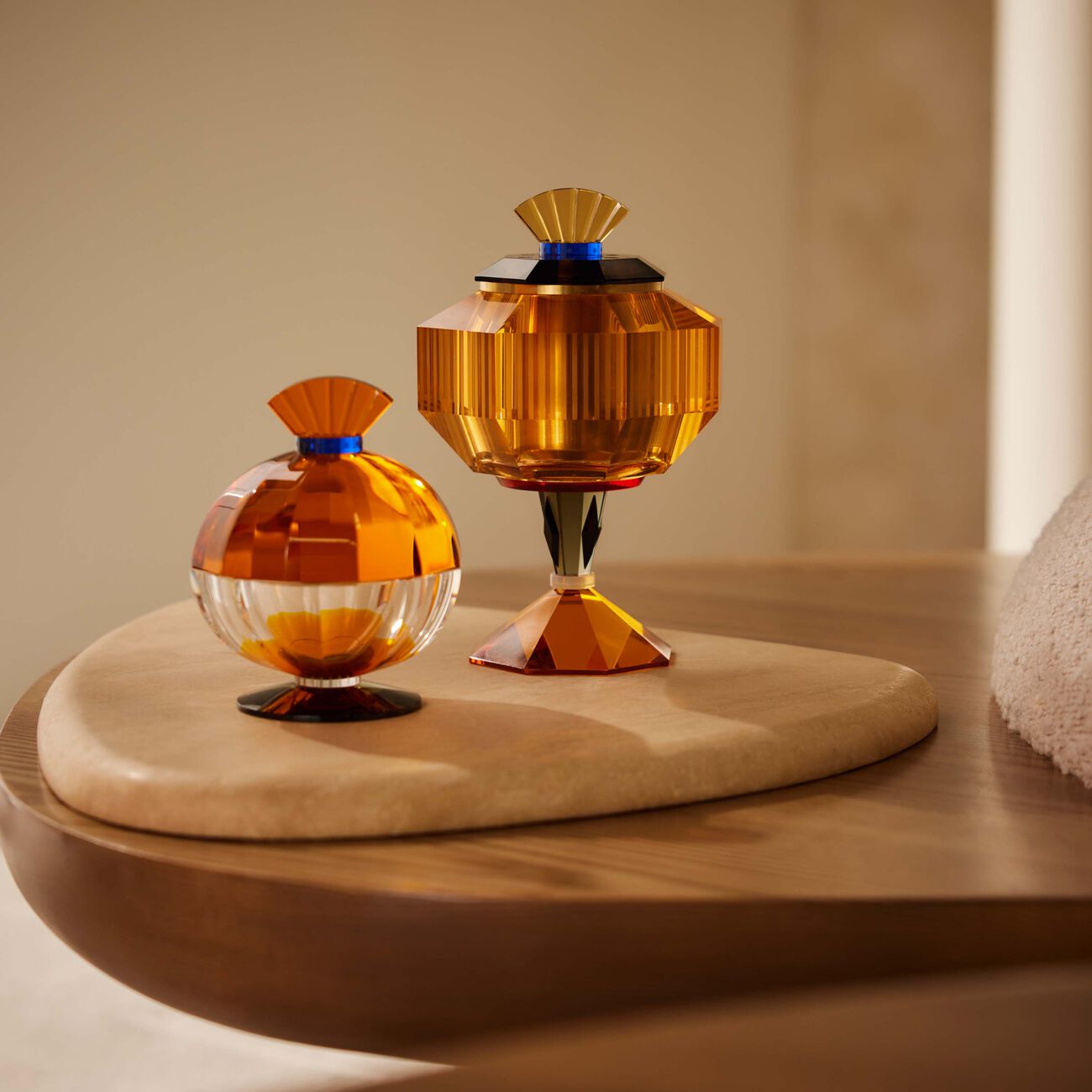 ريفليكشنز كوبنهاغن طقم الهدايا مبخرة زهرة آمبر