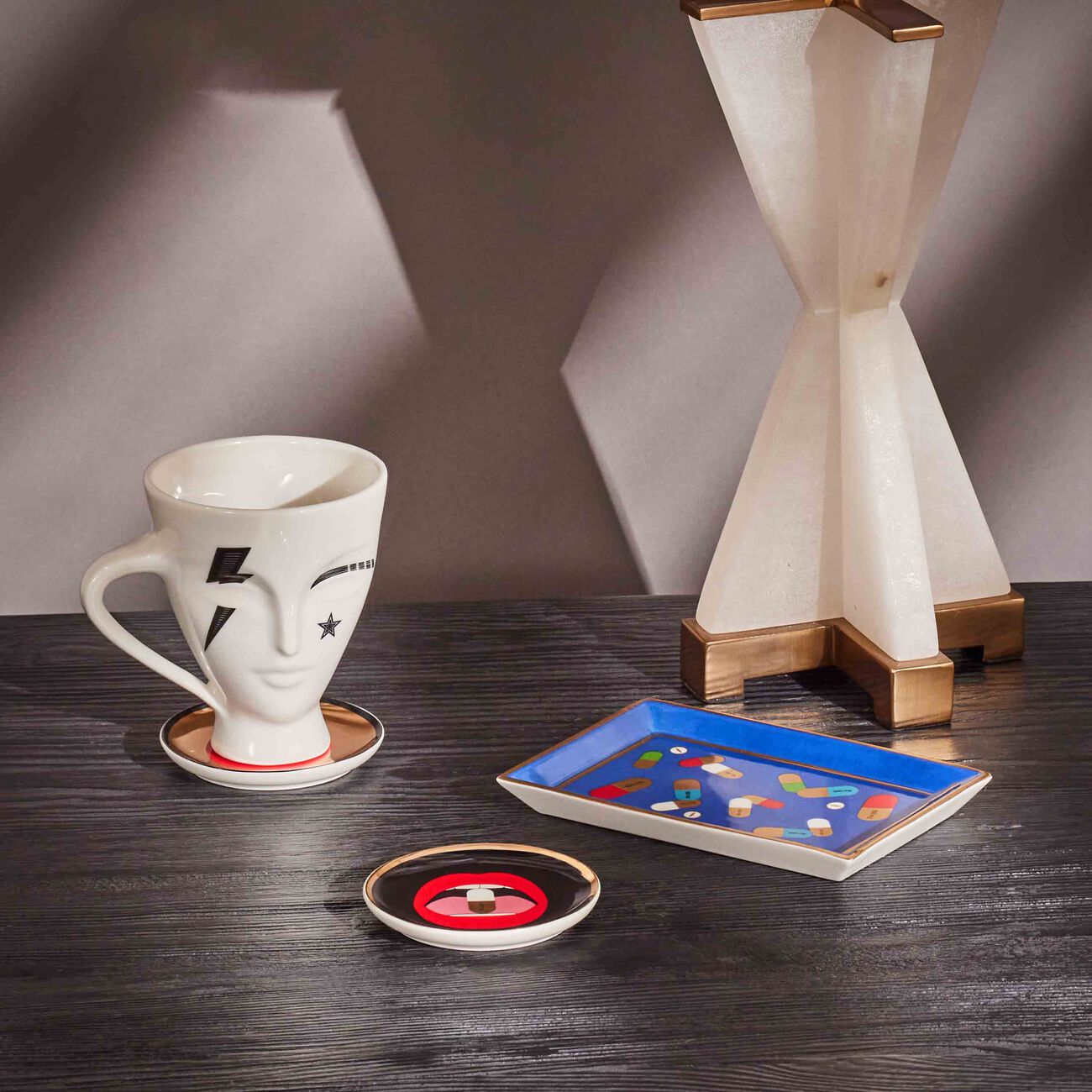 طقم فول دوز مؤلف من 4 قواعد للأكواب جوناثان أدلر طقم فول دوز مؤلف من 4 قواعد للأكواب