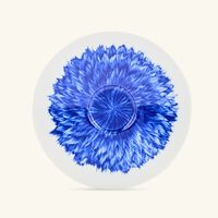 برناردو فنجان الشاي إن بلوم مع صحنه أزرق