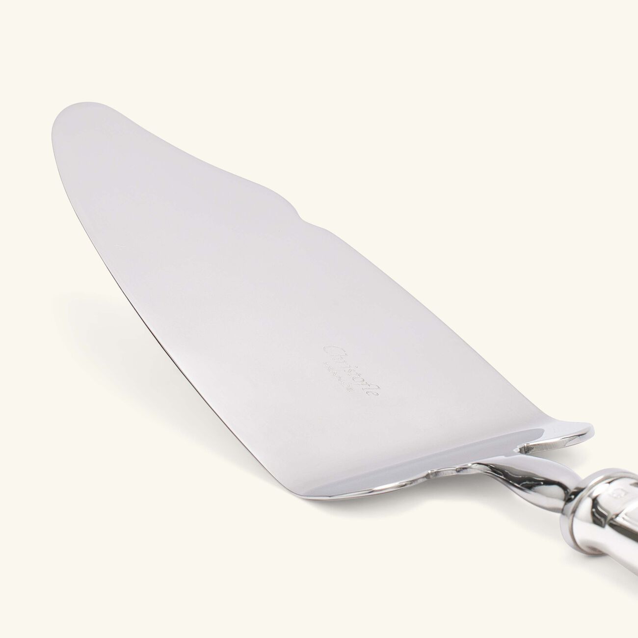 كريستوفل طقم آلبي مؤلف من سكين وقطاعة كيك باللون الفضي