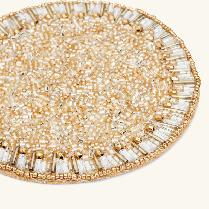 طقم بيفل مؤلف من أربع قواعد للأكواب بلون ذهبي كيم سيبيرت طقم بيفل مؤلف من أربع قواعد للأكواب بلون ذهبي