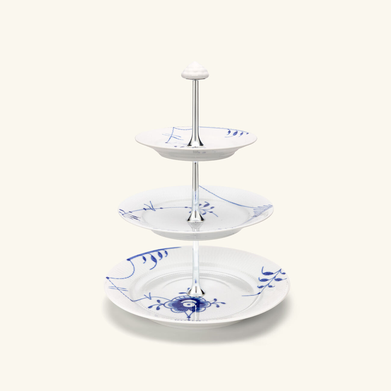 رويال كوبنهاغن حامل الكعك بثلاث طبقات بلو فلوتد ميغا باللون الأبيض