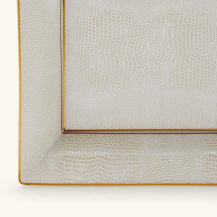 برناردو منفضة سوفاج أور مستطيلة صغيرة بيضاء