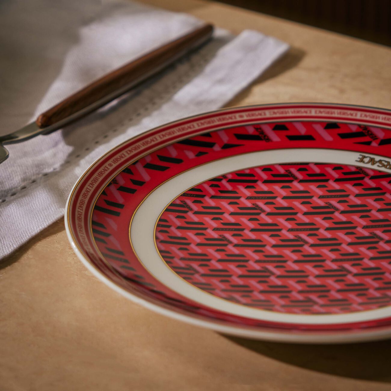 versace la greca signature bread   butter plate round red 16cm