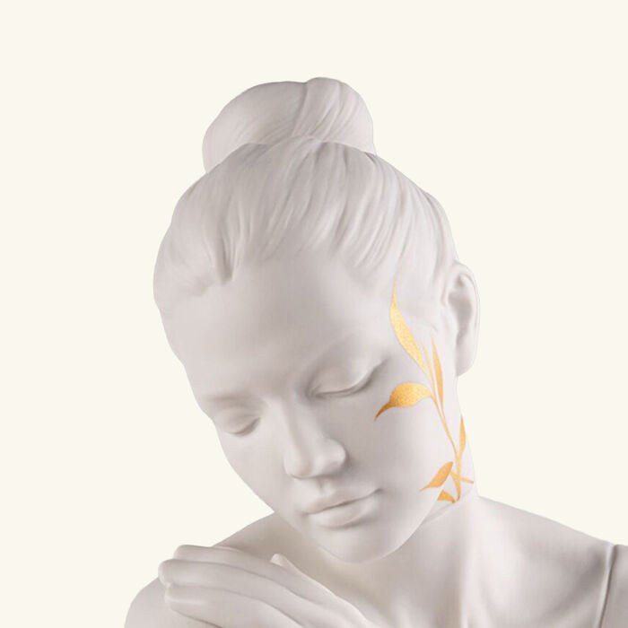 Reflection Of Nature - Her Sculpture Large White lladro reflection of nature her sculpture large white