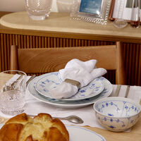 رويال كوبنهاغن طبق حلويات بلو فلوتد بلاين مستدير أبيض 22 سم