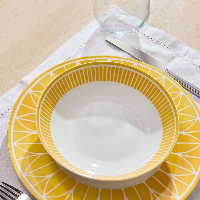 Malmaison Riviera Soup-Cereal Pasta Bowl Round Yellow 19 cm christofle malmaison riviera soup cereal pasta bowl round yellow 19 cm