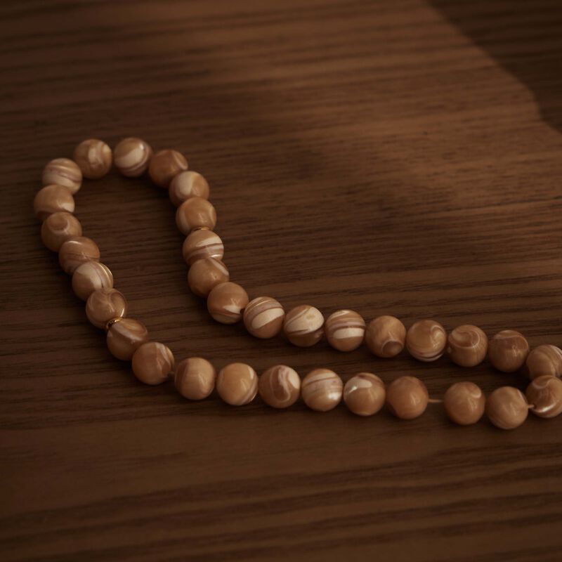 لايت اوف سكينة طقم شكر كاراميل شيل من عطر ومسبحة