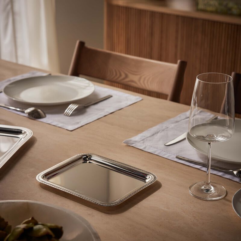 كريستوفل صينية الضيافة مالميزون مستطيلة صغيرة باللون الفضي 20 سم